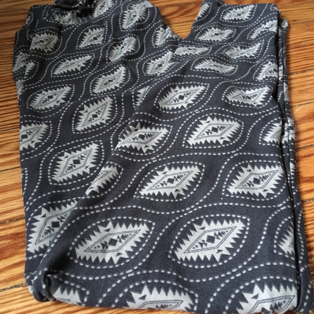 Lularoe OS black background Aztec inspired print!